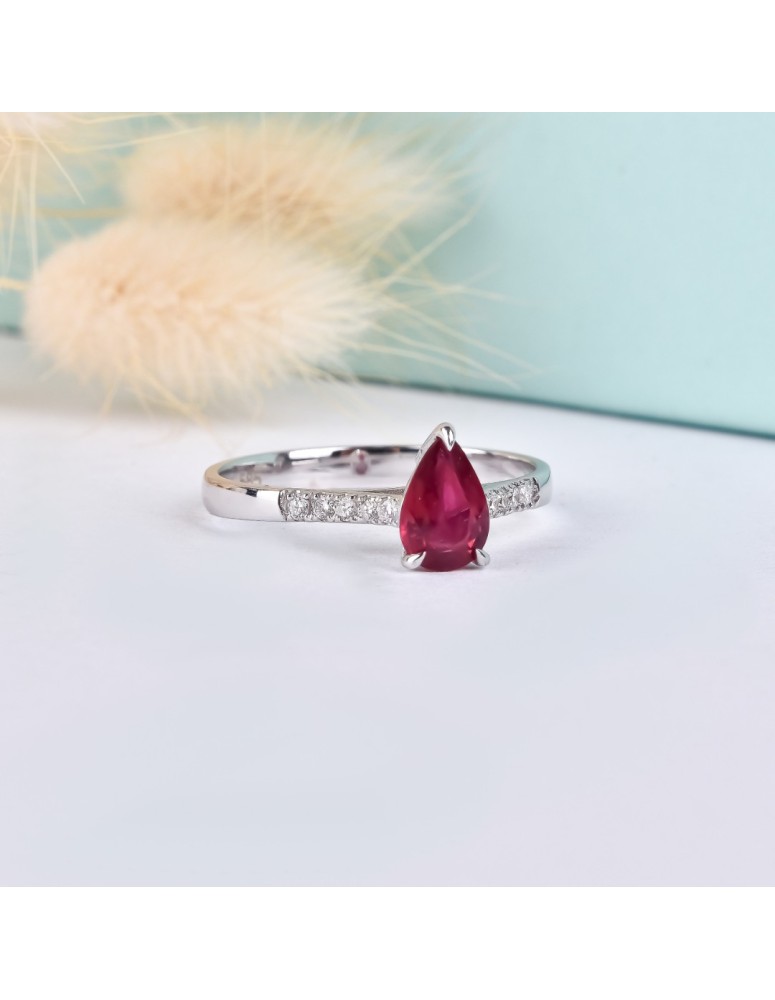 pırlanta yüzük 0.83 carat ruby yakut